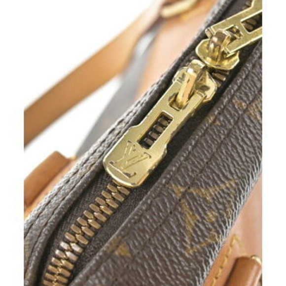 Louis Vuitton Handbags - Picture 8 of 9